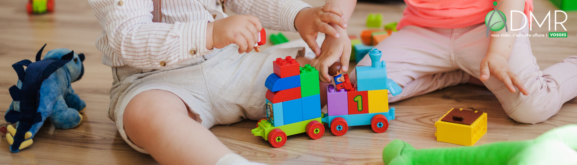 Garde d'enfants à domicile (Copyright: Freepik)